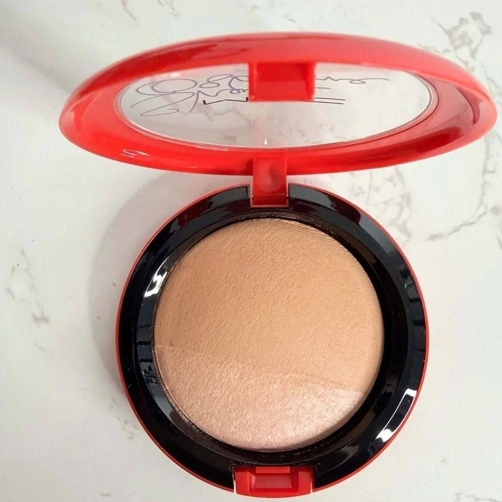MAC Cosmetics Sharon Osbourne Mineralize Skinfinish  - Refresh NIB